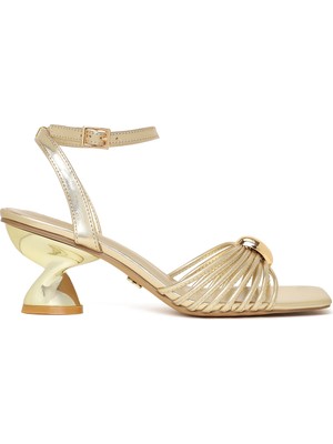 Derimod Kadın Altın Bilekten Tokalı Metalik Kalın Topuklu Sandalet 26SFE452732