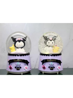 Bi Seyyar Kuromi Içi Dönmeli Püskürtmeli Işıklı Müzikli Kar Küresi Büyük Boy - Model 2