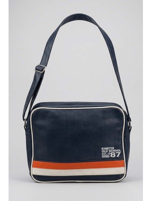 Lale Butik Deri Görünümlü Spor Omuz Çantası 1445 Laci