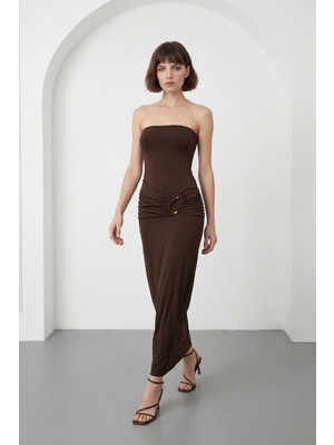 Lafaba Kadın Kahverengi Straplez Yaka Aksesuar Detay Maxi Davet Elbisesi