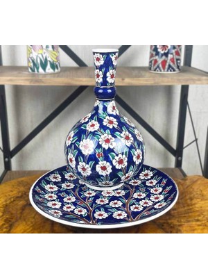 Çini Evi Hayat Ağacının Zarafeti – Iznik Çini Vazo Tabak Seti