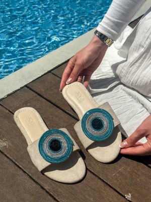 Erva'nın Butiği Bej Süet (Merlin) Nazar Boncuk Detay Kadın Terlik