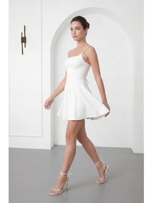 Lafaba Kadın Beyaz Ince Askılı Mini Mezuniyet Elbisesi
