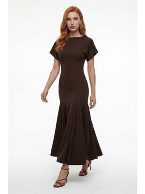 Lafaba Kadın Kahverengi Bisiklet Yaka Kısa Kollu Midi Davet Elbisesi