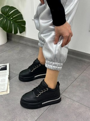 Erva'nın Butiği Siyah Cilt (Miles) Taş Detay Yüksek Taban Bağcıklı Sneakers