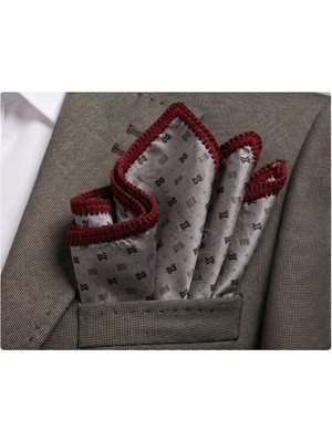 Exve Exclusive Gri Geometrik Kare Desenli Kenarı Bordo El Işi Örgülü Cep Aksesuarı Yaka Mendili