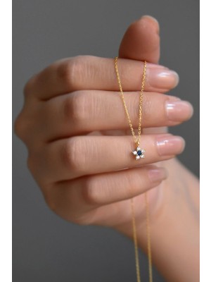 Papatya Silver Minimal Çiçek Kolye 925 Ayar Gümüş Gold Kaplama Zirkon Taşlı Lacivert Renk