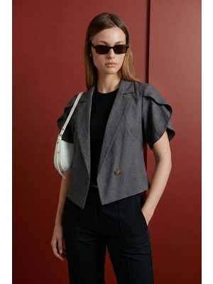 Armonika Kadın Füme Kolu Yırtmaç Detaylı Crop Kısa Kol Ceket ARM-24Y001048