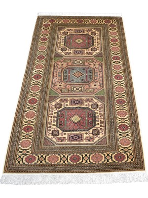 Zehra Abla Halı El Dokuması Zarif Sandıklı Kareli Bünyan Kayseri Yün Halı 7298