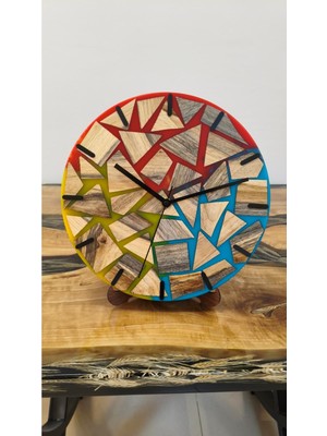 El Yapımı 30 cm Ceviz Ahşap ve Opak Epoksi Tasarım Saat