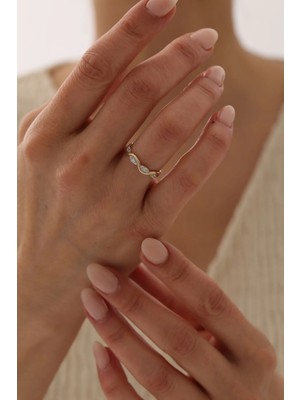 Yavuz Kuyumculuk 14 Ayar Altın Taşlı Sarmal Yüzük