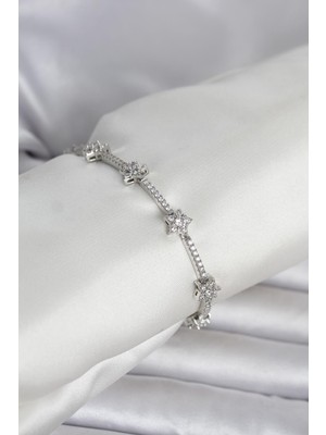 Zenvia Pirinç Gümüş Renk Zirkon Taşlı Yıldız Model Kadın Bileklik - TJ-BB8424