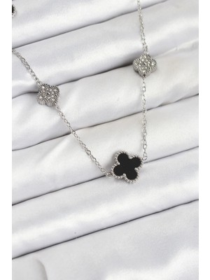 bebekokusu Tegan 316L Çelik Zincir Gümüş Renk Siyah ve Zirkon Taşlı Yonca Kadın Kolye TG27BKO10589