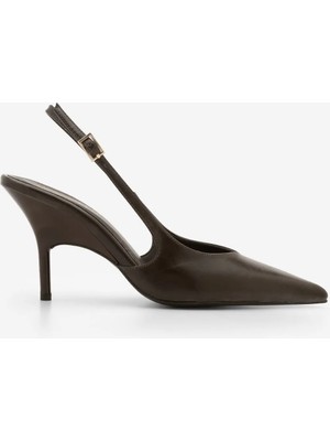 Marjin Kadın Stiletto Sivri Burun Ayarlanabilir Tokalı Yanları Açık Klasik Topuklu Ayakkabı Fesro Kahve
