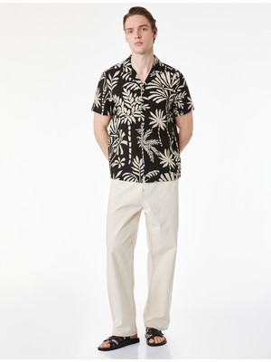 Koton Regular Fit Kısa Kollu Viskon Devrik Yaka Palmiye Desenli Gömlek