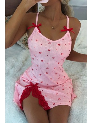 Bella Notte Toz Pembe Fiyonk Desenli Ince Askılı Yırtmaç Detaylı Gecelik