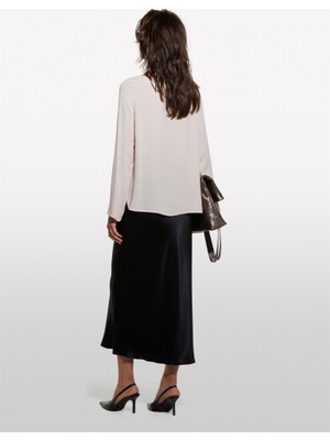 Sisley KDN_%100 Viskoz Rahat Kesim Yanları Yırtmaçlı Kayık Yaka Bluz Kadın Pudra Bluz - 324A5ZMZLQ07S