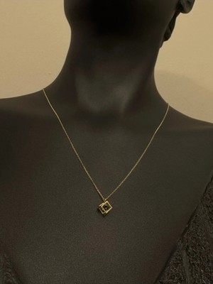 Altın Tek Taş Küp Kolye