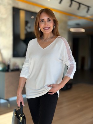 Qimya Butik Şans Life Kadın Ön & Arka V Yaka Uzun Kolu Tüllü Sırtı Kuş Işlemeli Bluz