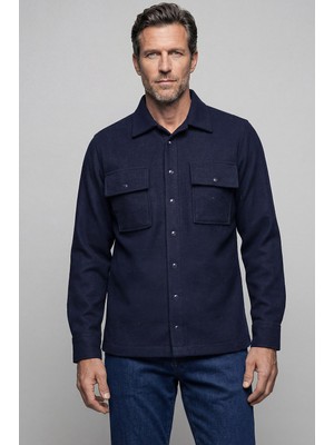 Bisse Erkek Regular Fit Uzun Kol Çıtçıtlı Flanel Apaj Yaka Çift Cepli Lacivert Gömlek GMFLN4K242075_D39