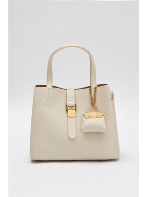 Lale Butik Levidor Premium 3 Gözlü Ek Askılı Charm Detay Yumuşak Deri Çanta 930647 Krem
