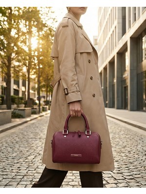 Vakko Bordo Çanta,boy 15 Cm, Genişlik 21 Cm,a+A+A+Plus Üründür