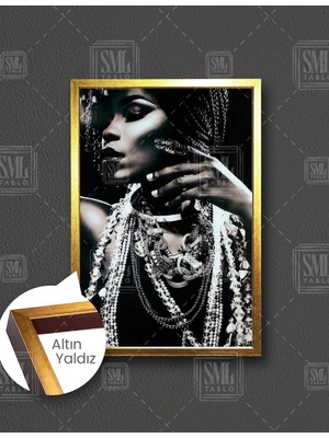 SML Tablo Inci Pırlanta Takılı Gözleri Kapalı Afrikalı Kadın Dikey Çerçeveli Kanvas Tablo