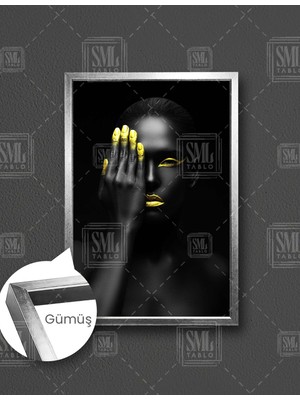 SML Tablo Tek Gözü Kapalı Afrikalı Kadın Model Woman  Dikey Çerçeveli Kanvas Tablo