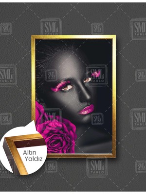 SML Tablo Pembe Gül Takılı  Afrikalı Kadın Pembe Makyajlı Model Dikey Çerçeveli Kanvas Tablo
