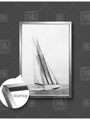 SML Tablo Denizdeki Dalgalarla Mücadele Eden Yelkenli Gemi Manzara Doğa Gri Ton Dekor Dikey Çerçeveli Kanvas Tablo