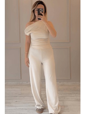 BeeYouStudio Krem Rengi Alt-Üst Takım