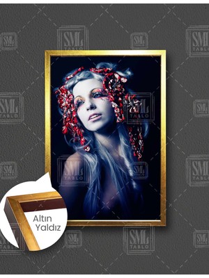 SML Tablo Kırmızı Çiçek Tokalı Kadın Model Makyaj Woman Dikey Çerçeveli Kanvas Tablo