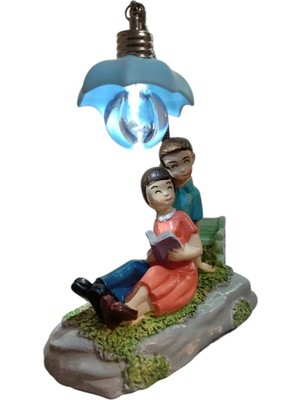 Famemus Accessory Oturan Çift Model Biblo Hediyelik 13*20 cm