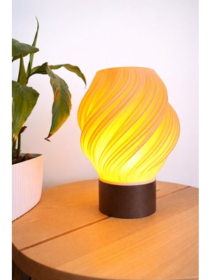 Wooden Touch Amber Dekoratif Masa Lambası Ceviz Taban