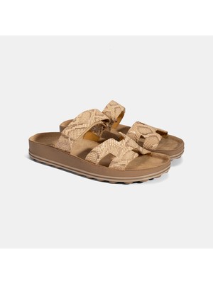 Desa Kadın Bej Baskılı Cırt Cırtlı Dolgu Topuklu Deri Terlik