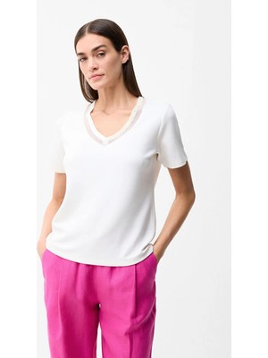 Love My Body Inci Detaylı V Yaka Tişört Kemik 175L9560001