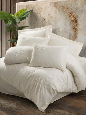 Chic Haven 3D Nakışlı Çift Kişilik Saten Nev Takımı Pure Ekru