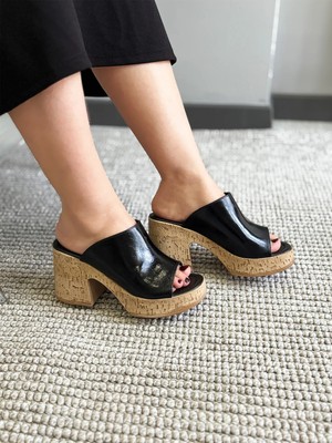 Asmi Shoes Kadın Siyah Rugan Deri Mantar Taban Ortopedik Platform Topuk Terlik