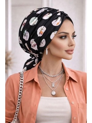 Aişe Tesettür Siyah Beyaz Hazır Tokalı Bone