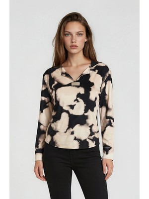 Vitrin Batik Desen Uzun Kol Parlak Bluz