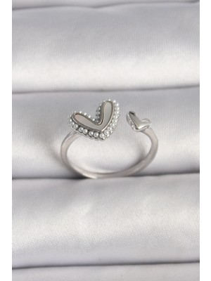 Pirinç Gümüş Renk Beyaz Mineli Inci Detaylı Kalp Model Ayarlanabilir Yüzük - Lisinya