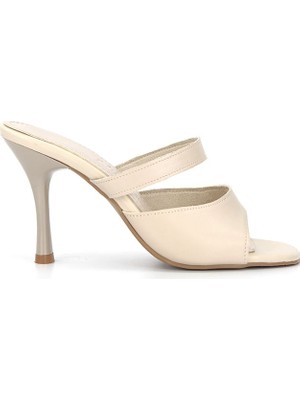 Gökhan Talay Elanor Esnek Yumuşak Kaymaz Taban (8 Cm) Bej Cilt Tek Bant Topuklu Terlik