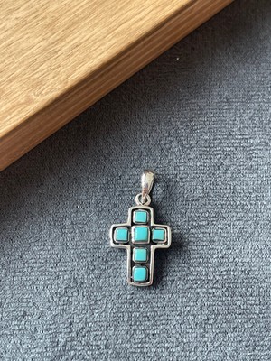 Aida Jewelss 925 Ayar Gümüş Firuze Taşlı Özel Tasarım Haç Gümüş Kolye  Ucu