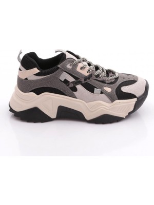 Dgn 65137 Kadin Bağcikli Kalin Taban Spor Ayakkabi