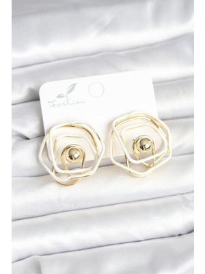 isiltikidsmoda Pirinç Gold Renk Beyaz Mineli Geometrik Gül Model Kadın Küpe