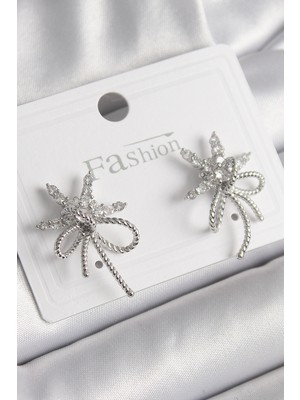 Youday Accessories Pirinç Gümüş Renk Zirkon Taşlı Yıldız Düğüm Model Kadın Küpe