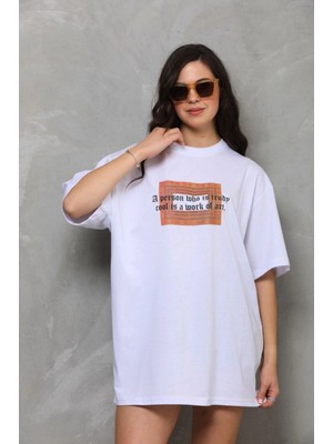 Pileli Store Bisiklet Yaka Baskılı Oversize T-Shirt - Beyaz -