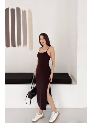 Tarz Cool Kadın Askılı Uzun Elbise Slim Fit Vücuda Oturan Yırtmaçlı