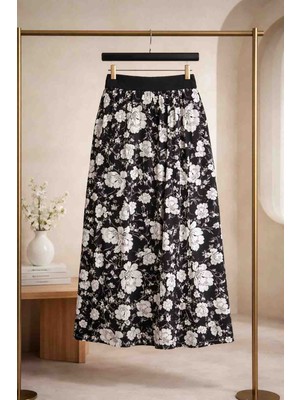 BBS Kız Çocuk Siyah Beyaz Çiçek Desenli Beli Lastikli Astarsız Etek