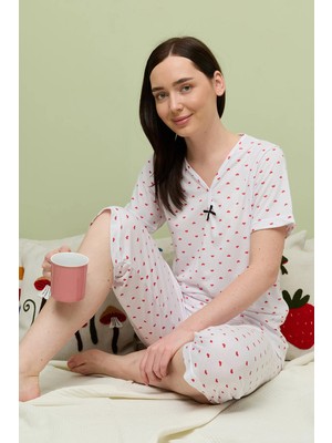 FullaModa Kalp Desenli Kısa Kol Büyük Beden Kapri Pijama Takımı